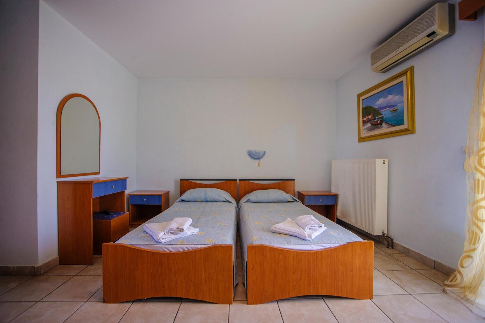 Hotel Europa Olympiakí Aktí Esterno foto